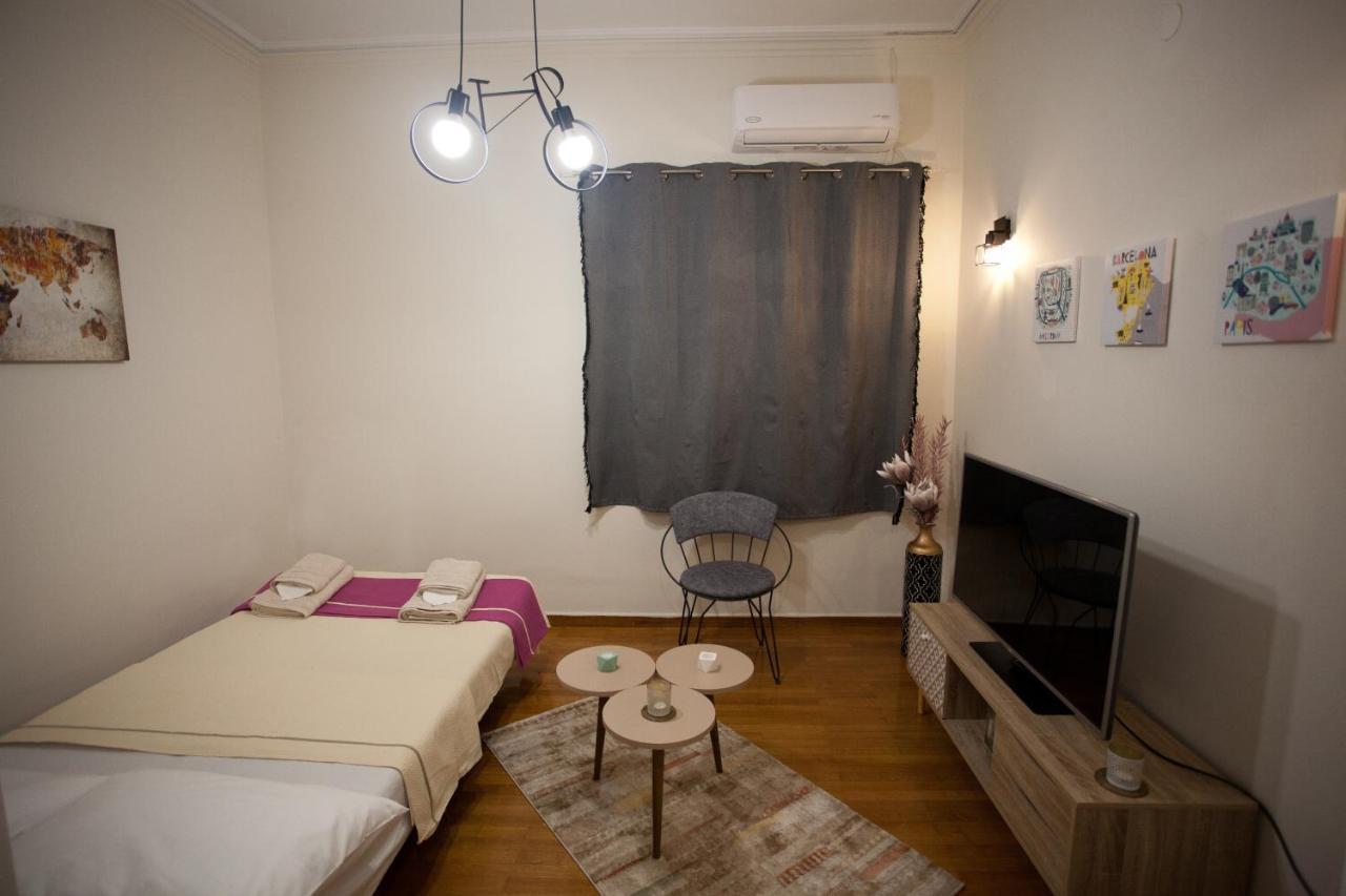 Lovely Nest Piraeus Exterior photo